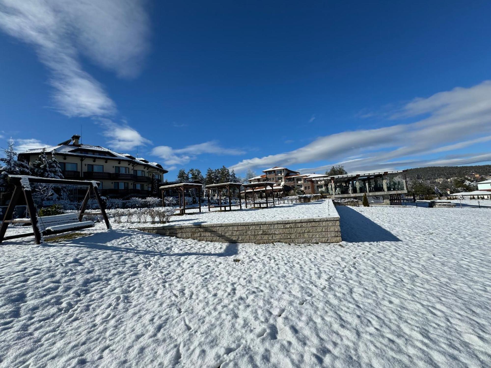 Family Hotel Eterno Tsigov Chark Exterior photo