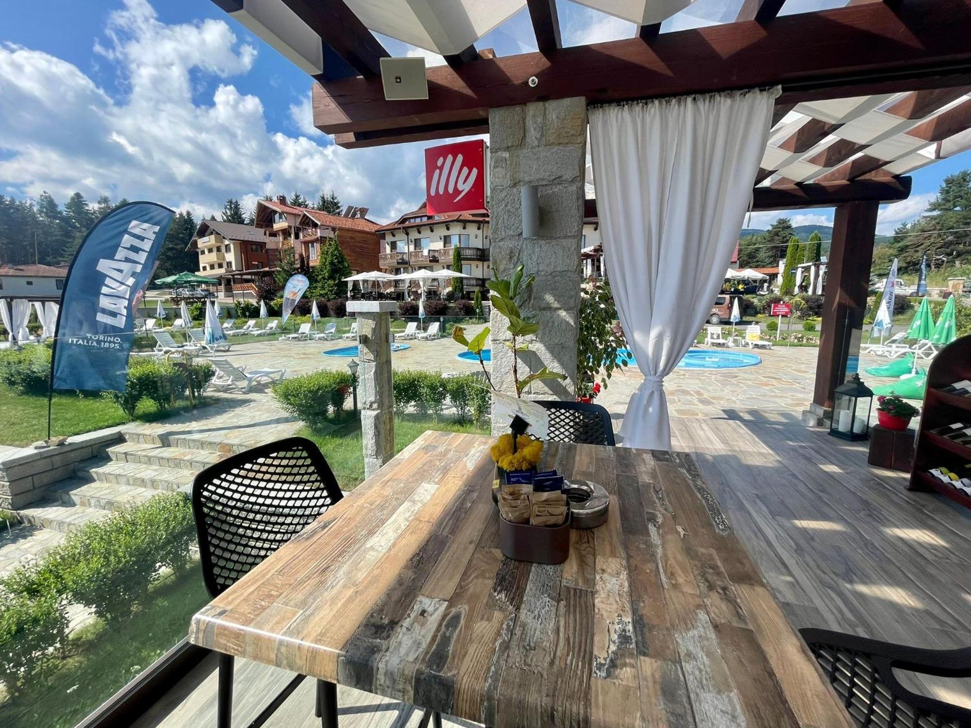 Family Hotel Eterno Tsigov Chark Exterior photo