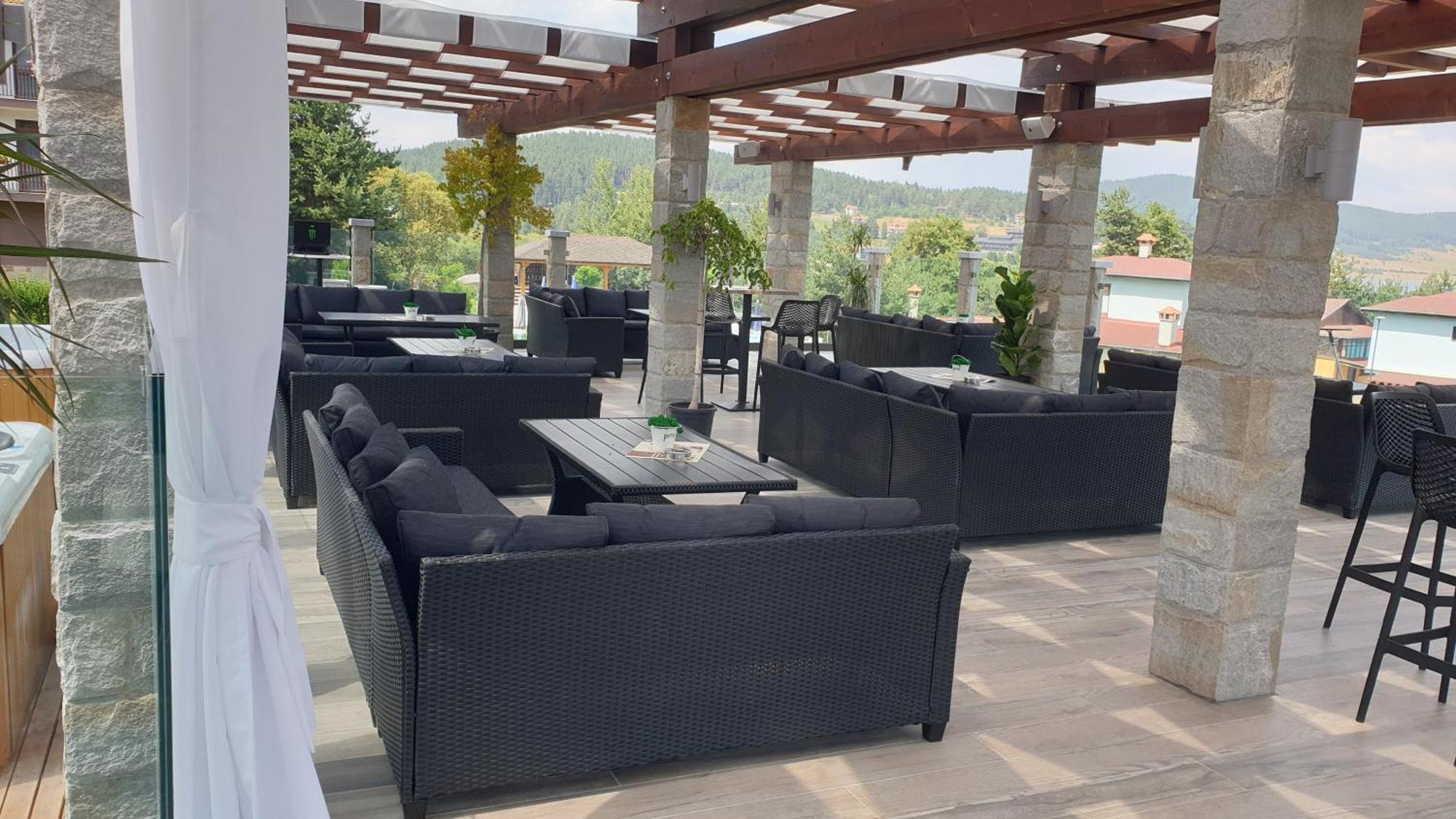 Family Hotel Eterno Tsigov Chark Exterior photo